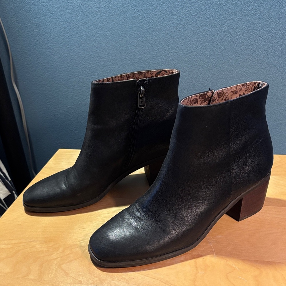 Lucky Brand Black Ankle Booties